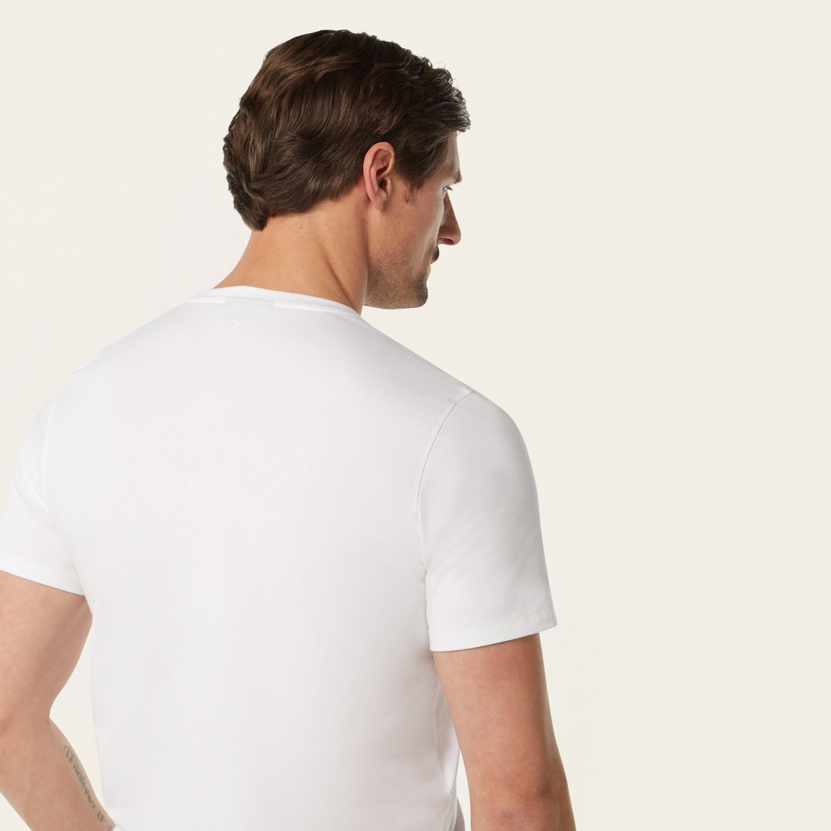 T-shirt white